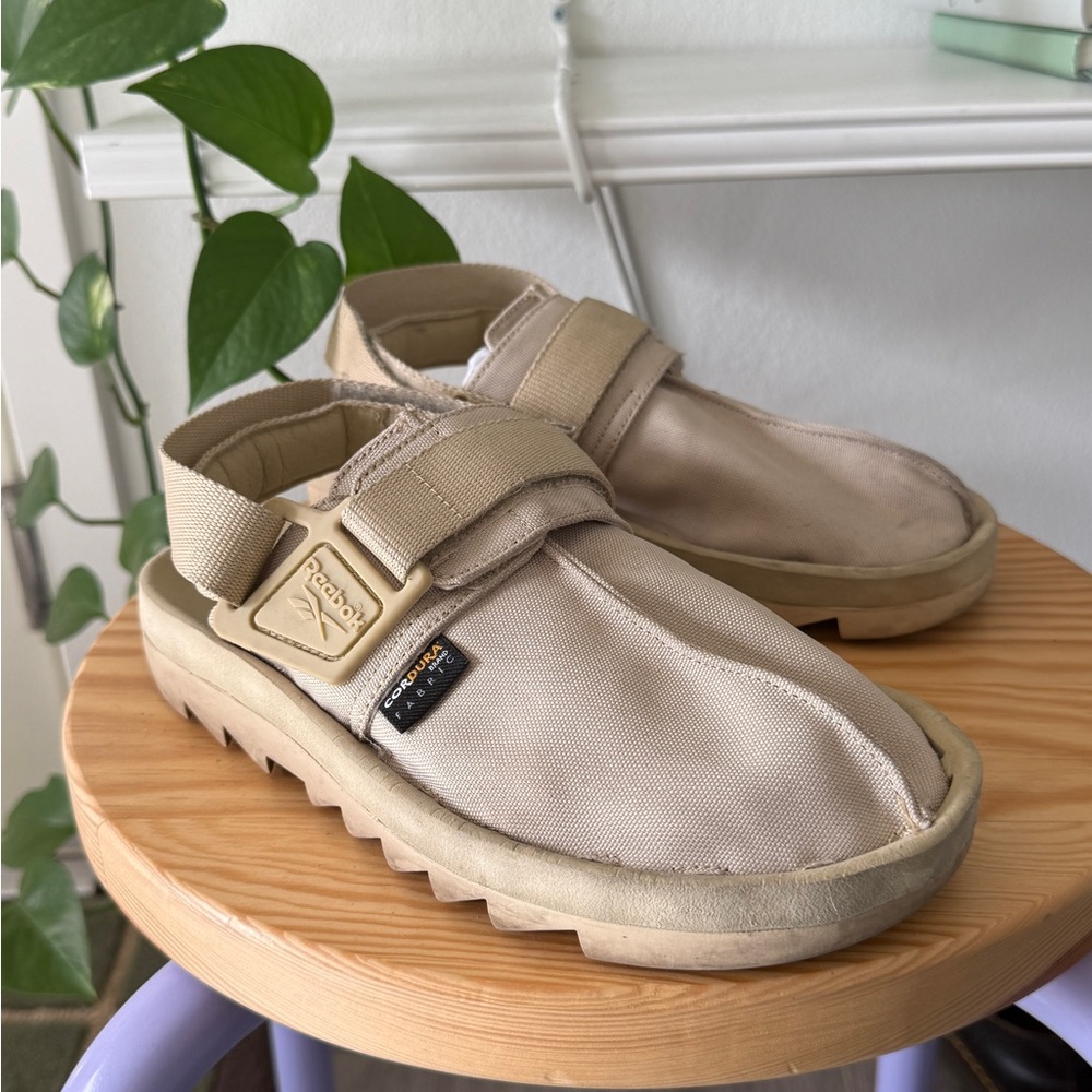 Reebok x codura Tan clogs